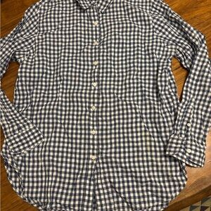 L.L. Bean Navy & White Gingham 100% Linen Button Down Slim fit Shirt - size L